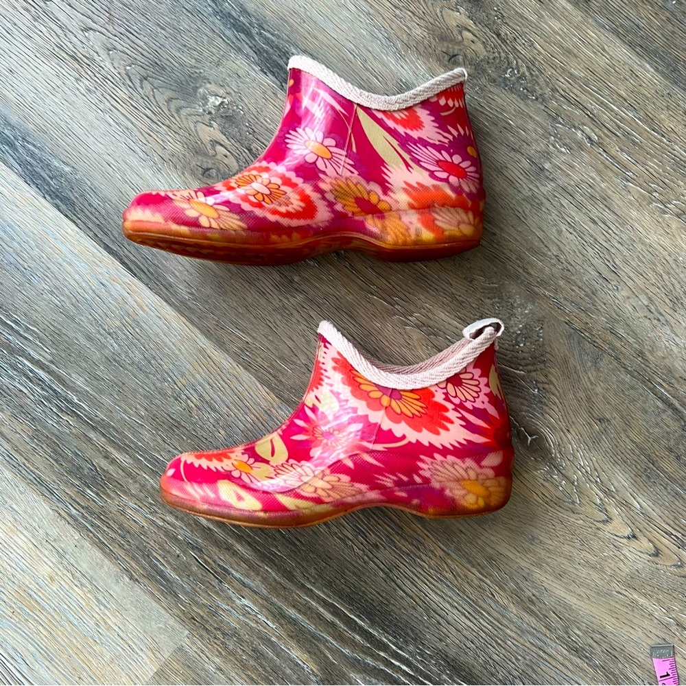 Floral ankle rain booties